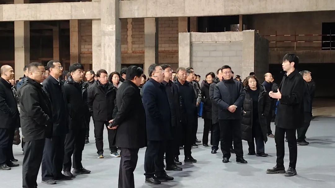 2024下半年泰安市重點項目現(xiàn)場推進會走進韓偉集團泰安項目